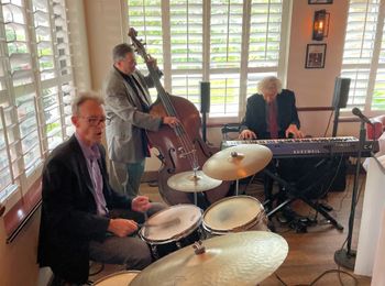 The incomparable Chicago drummer, Phil Gratteau
