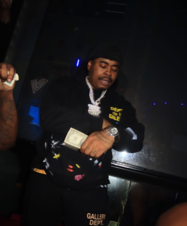 YG Kash performing live