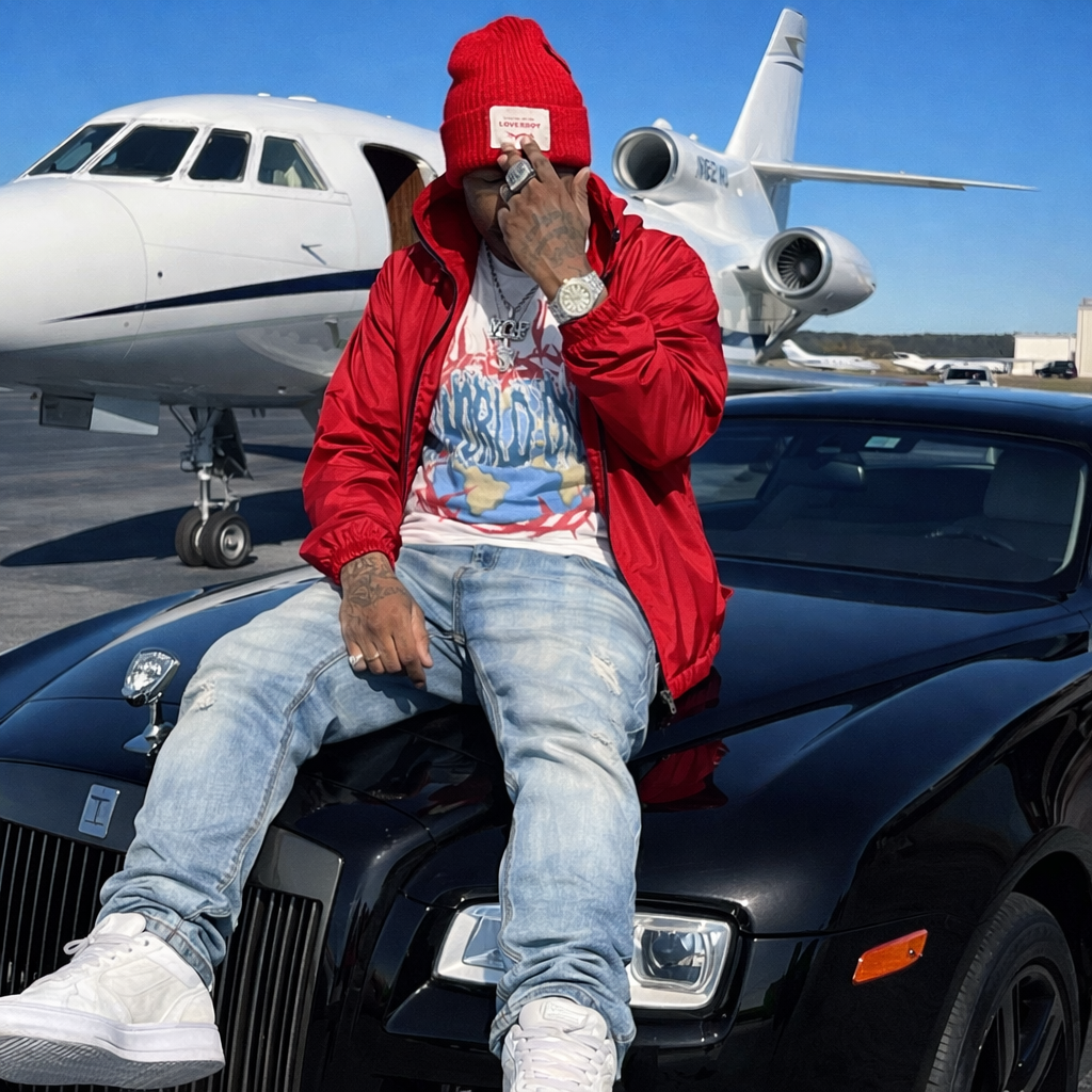 YG Kash performing live