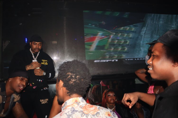 YG Kash performing live