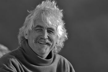 Nigel Foote, singer-songwriter, portrait  (photo Steve Norris) b/w
