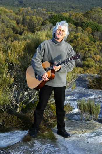 Nigel Foote – singer/songwriter/guitarist, Blue Mountains NSW (photo Steve Norris)
