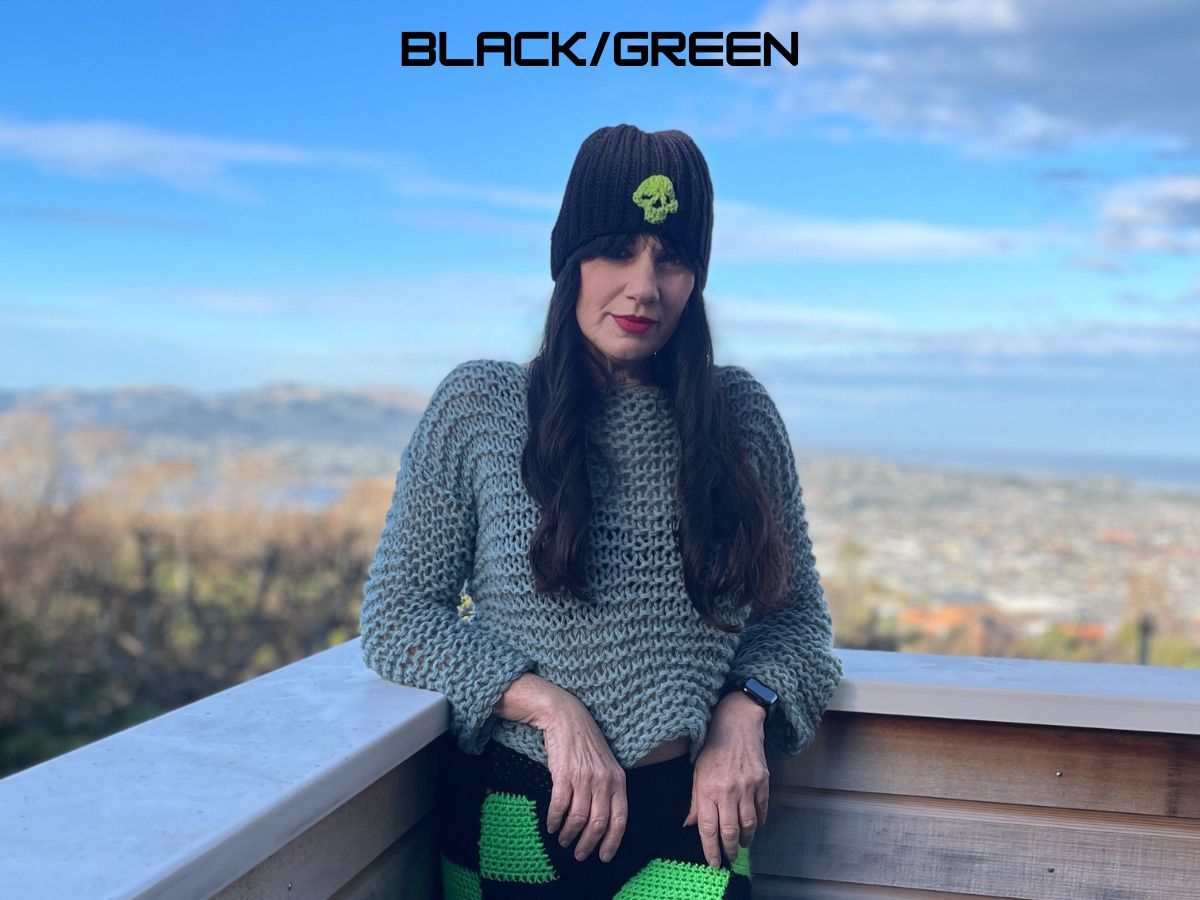 Skull Beanie - Black with green skull    - includes shipping to Aotearoa