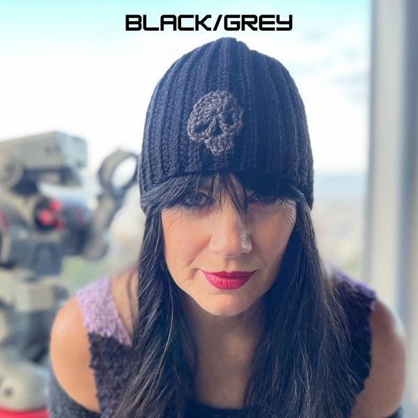 Skull Beanie - Black with grey skull    - includes shipping to Aotearoa