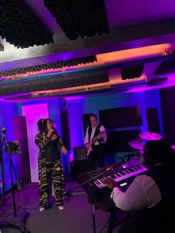 Honey does soundcheck before a recording session at Roundabout Records in South Florida
