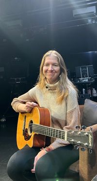 Rachel Laven