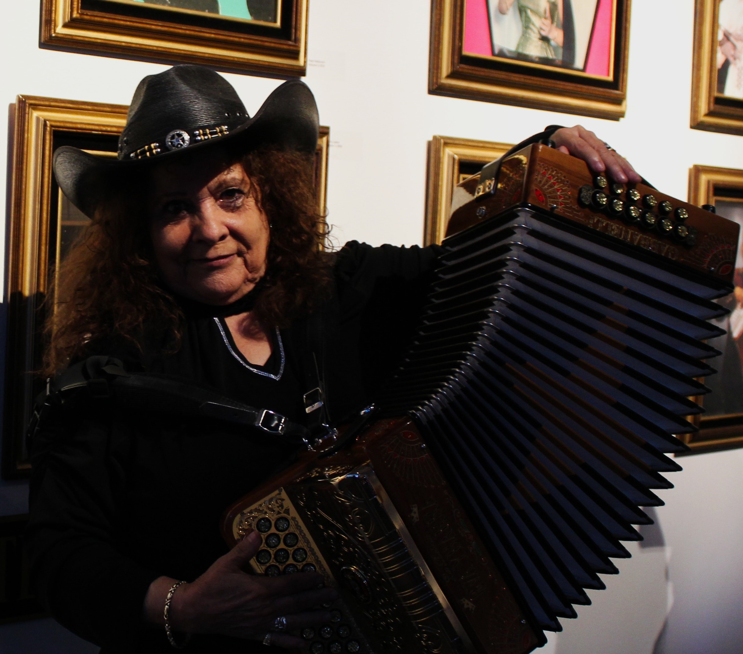 Eva Ybarra — Photo
