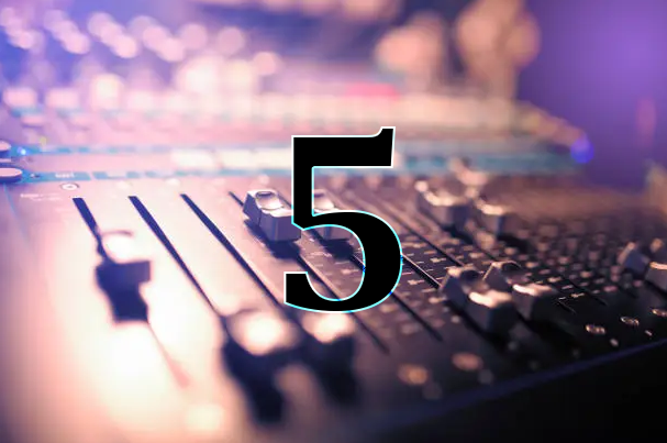 5 Custom-Made Backingtracks