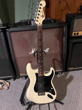Charvel Jake E Lee USA White
