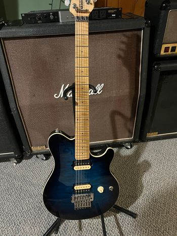 Ernie Ball Musicman Axis 2014 USA
