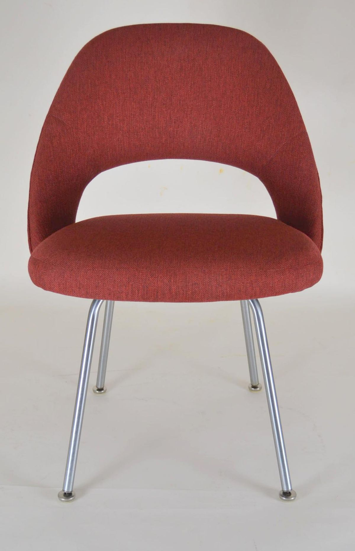 KNOLL  -  Saarinen Armless Chair