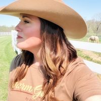 NEW FARM GIRL T-Shirts (Tan) 