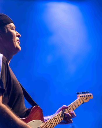 Marc Rossier live at Turnhalle Bern - by Manuel Felber
