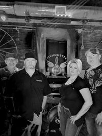 Silhouette band 