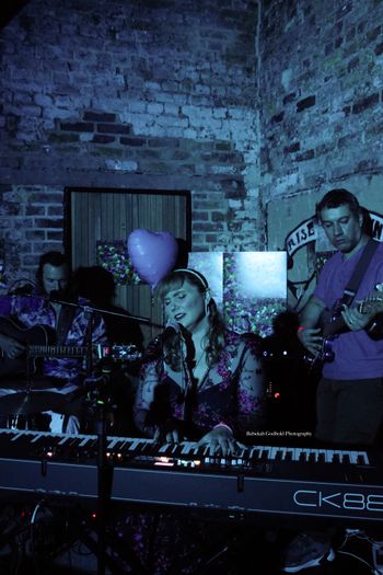 Debut London Headline Show September 2025. Sold out the Lower Third. Full band Performance. Photo by Rebekah Godbold
