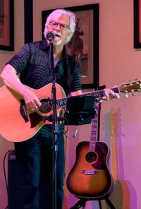 Bernie Sims at the Oregon Garden Resort (2nd Wednesday)