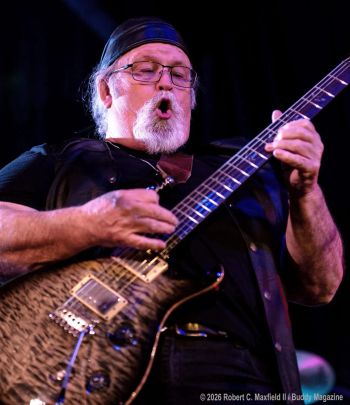 Mike Sauce - Vocals, Guitar

Born in Wiesbaden, Germany


Played in "First Rush", "Stark Ravin" and "Joe City Band"
Did studio projects with members of "Three Dog Night", Luther Kent Rowell ("Blood Sweat & Tears") and Joe Kelly ("Ike & Tina Turner")
Works with Bubba Keith in the duo "Bubba with Sauce"


