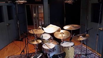 Lovely Gretsch White pearl, 451 Studios
