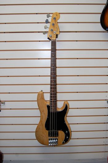 NJ Guitar and Bass Center - 4 String Basses