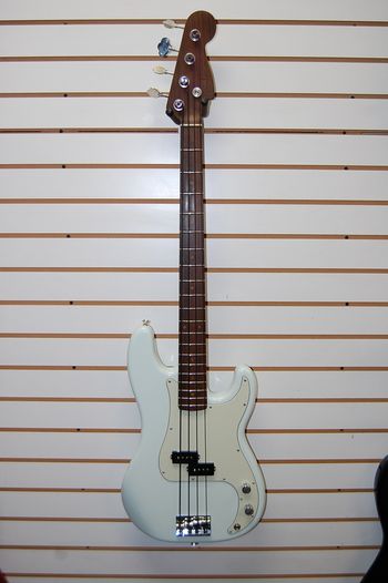 NJ Guitar and Bass Center - 4 String Basses