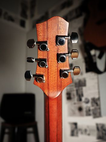 Ibanez JGM10 guitar Jon Gomm raffle prize
