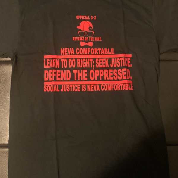 Revenge of the Nerd Neva Comfortable T-Shirt Black/Red Letters