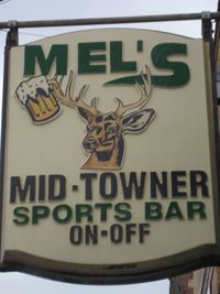 TRICK SHIFT @ MELS - RIVER FALLS DAYS - 8PM