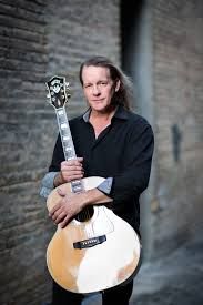 Billy McLaughlin & Friends
