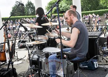Courtesy of Ian Brown (Fylde Coast Gig Photography)
