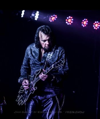 Another great shot by Jinna Albright of Rock Legends.
