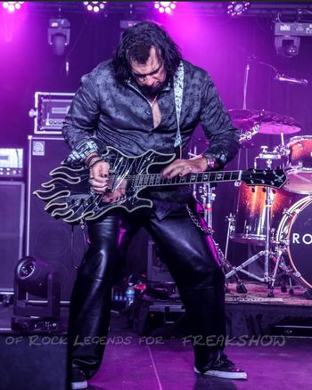 An awesome shot by Jinna Albright of Rock Legends.
