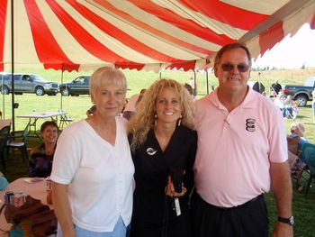 Larry & Elda Embry
