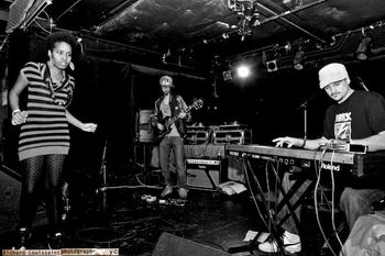 Performing with Sarah White, Rico Mendez & Daru Jones, Brooklyn
