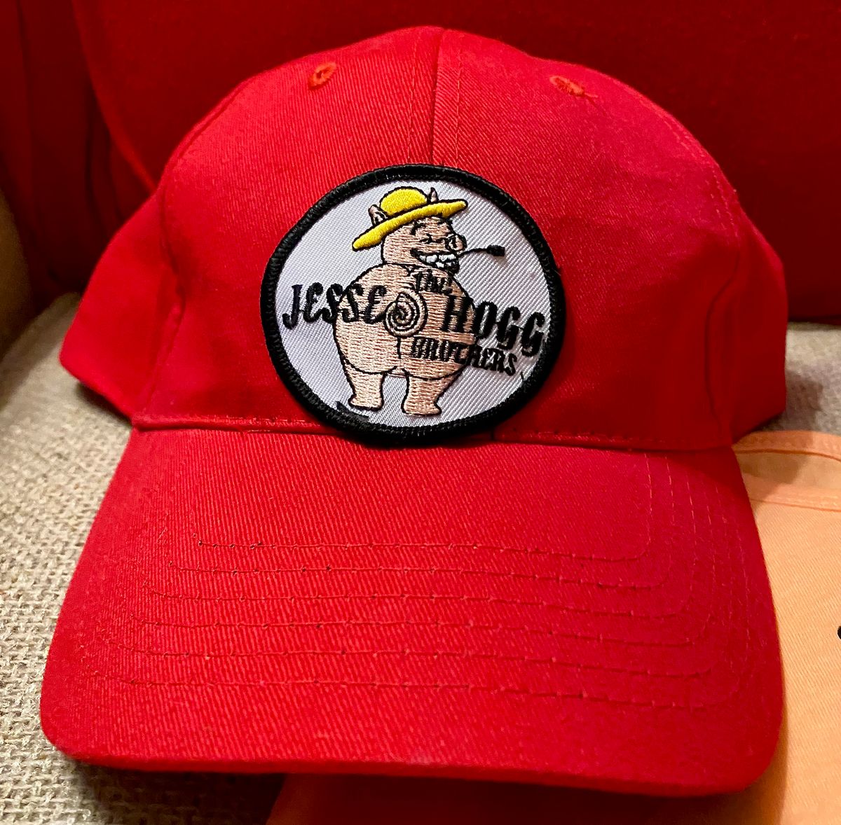 RED TRUCKERS CAP