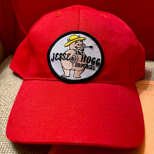 RED TRUCKERS CAP
