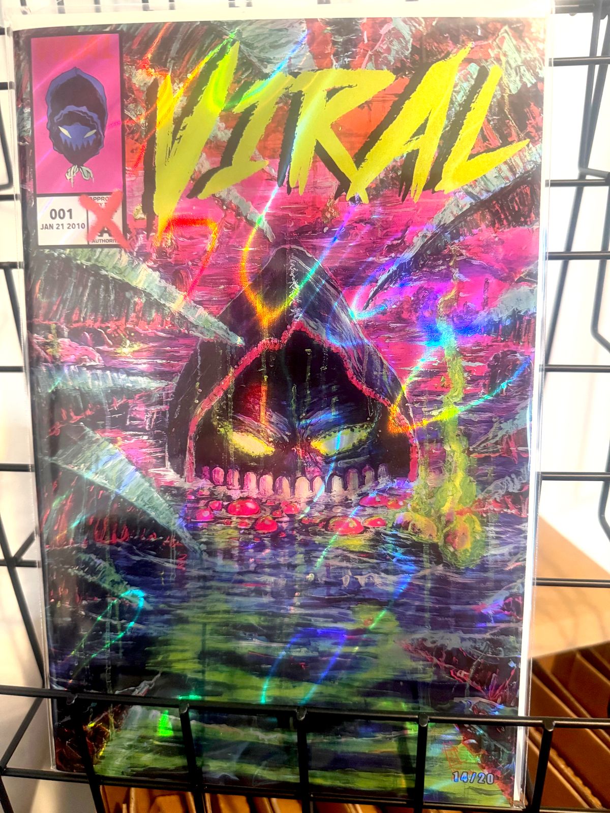 Viral #1- Punisher Homage by CJF Trade Lava Foil LTD 20 SUPER RARE