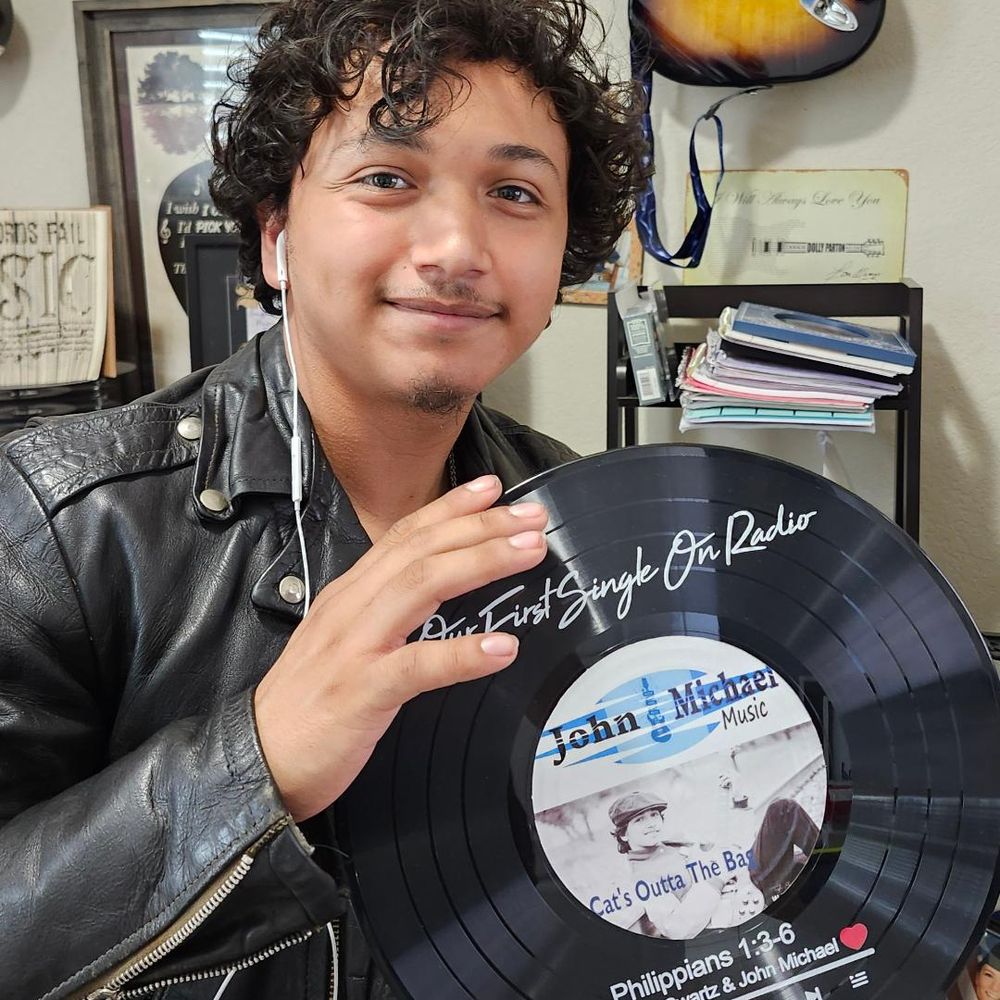 John Michael & The Retro Cats 