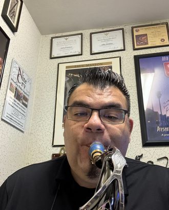 Sax Lessons: How to Hold the Saxophone