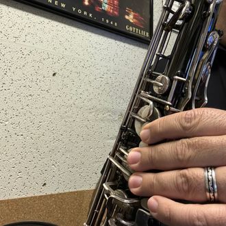 Sax Lessons: How to Hold the Saxophone
