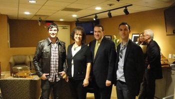 Helene, Gov. Huckabee and the "Little Rockers".

