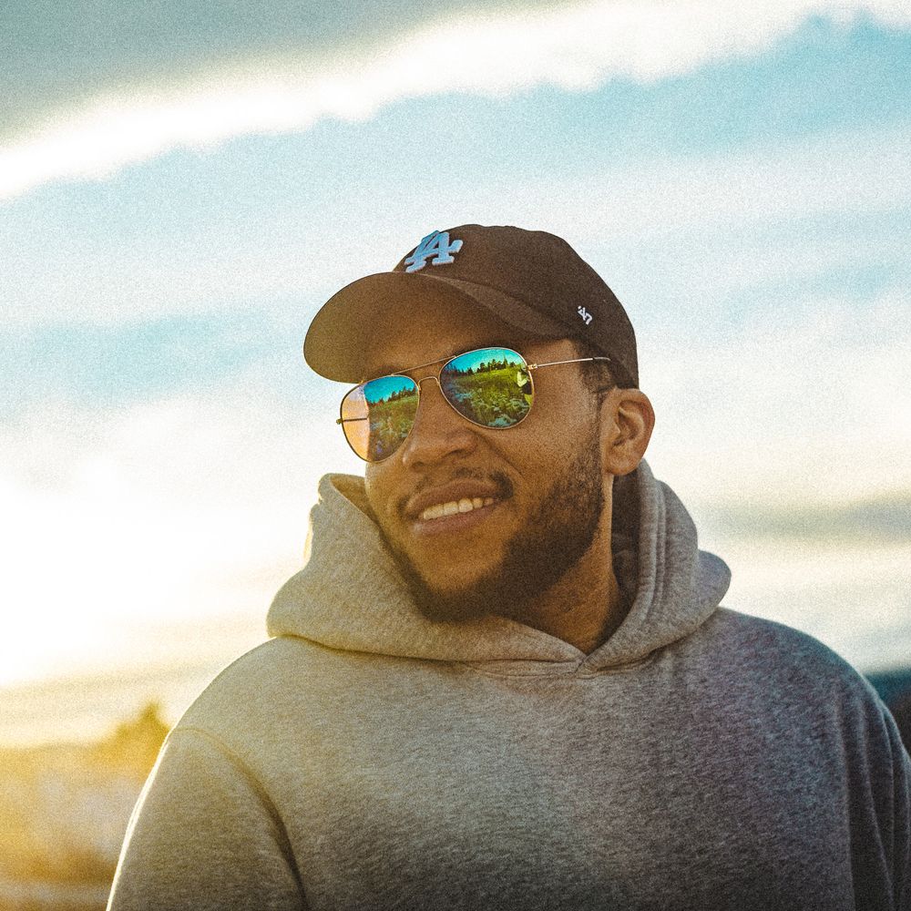 Novet Artist Bio