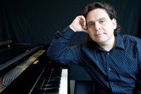 Mike Del Ferro trio