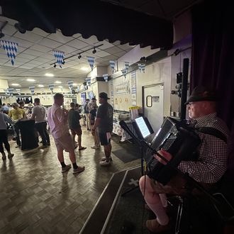 Roy Helsing playing Music at Corporate Christmas Party