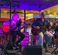 Dom Reynolds & D'Band - Acoustic @  Hogfest