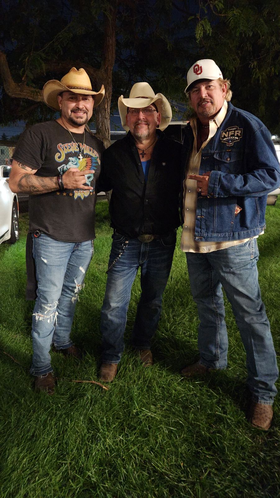 Chris Lozano Band - DIRT ROAD EPK