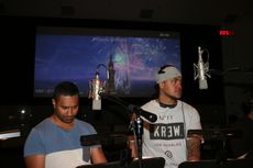 Douglas and Talaga at Warners singing for Moana